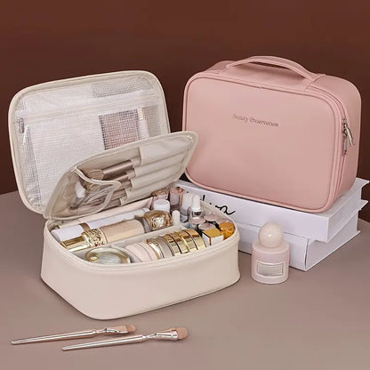 BeautyTravel Bag – Die elegante Kosmetiktasche